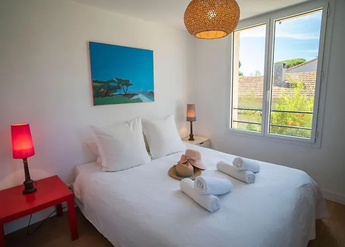 La Des Salants La Capte Presqu'ile De Giens Villa